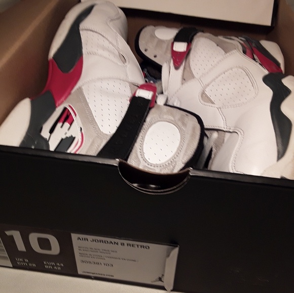 Jordan Other - Jordan 8 Retro Bugs Bunny Shoes Size 10 (2013)